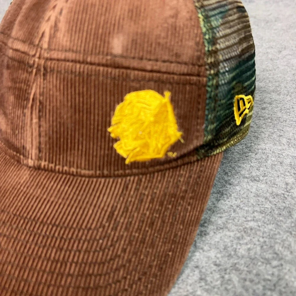 North Dakota Sioux Mens Hat Medium Fitted Brown Corduroy Trucker Cap Hockey NCAA